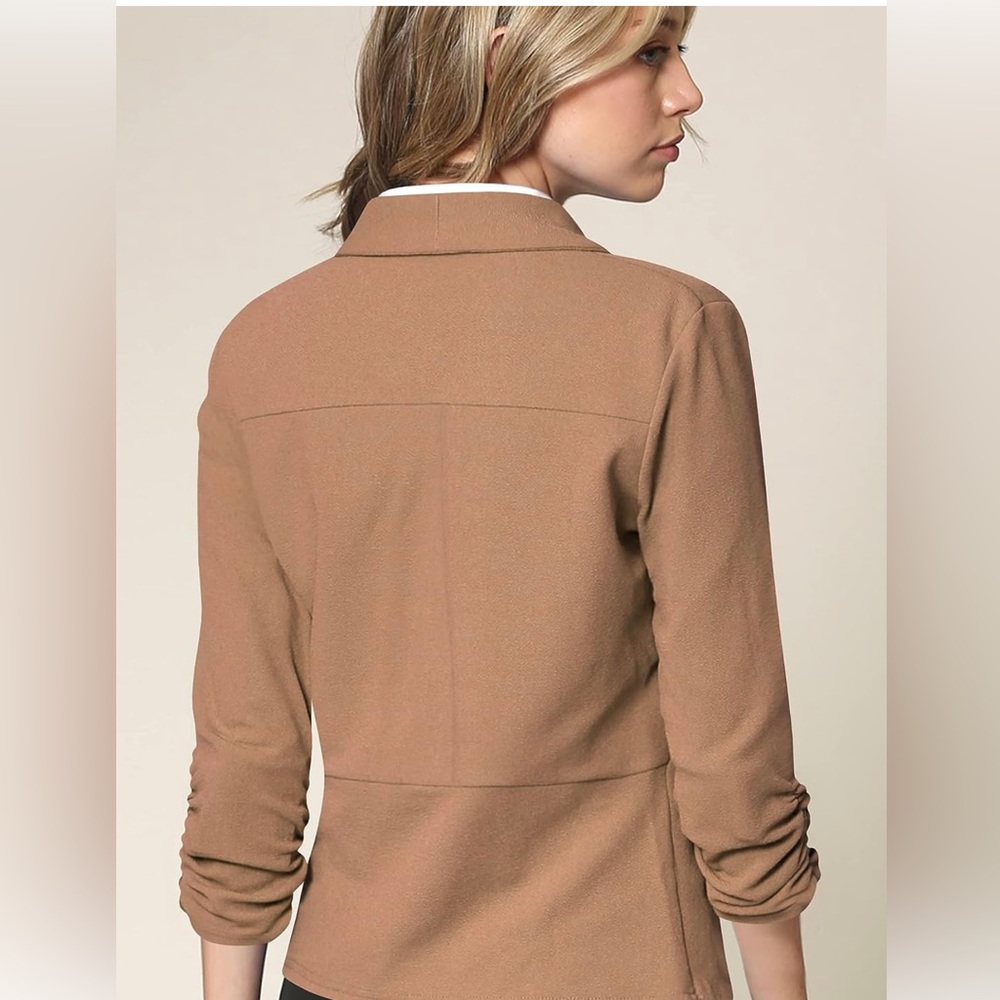 LIKE NEW Lock and Love Women 3/4 Sleeve Blazer. - Picture 3 of 9